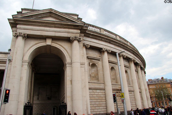 Former parliament building (18thC) now converted for use by Bank of Ireland. Dublin, Ireland.