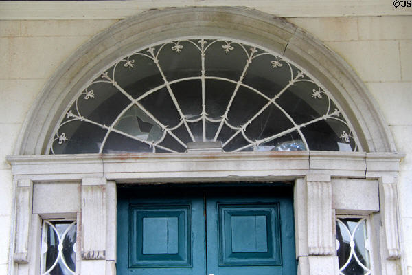 Fan light over entry to Strokestown Park. Vesnoy, Ireland.