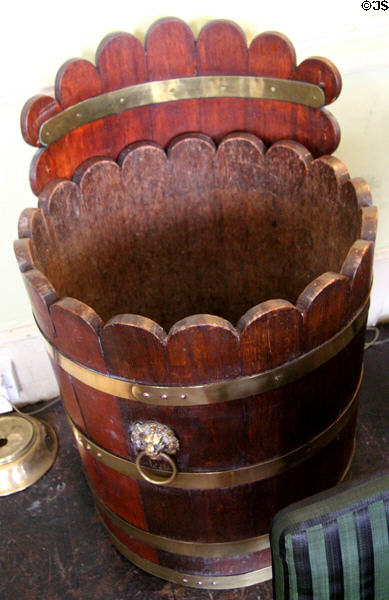Peat fuel bucket at Strokestown Park. Vesnoy, Ireland.