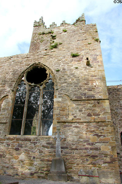 Gothic arch at Jerpoint Abbey. Ireland.