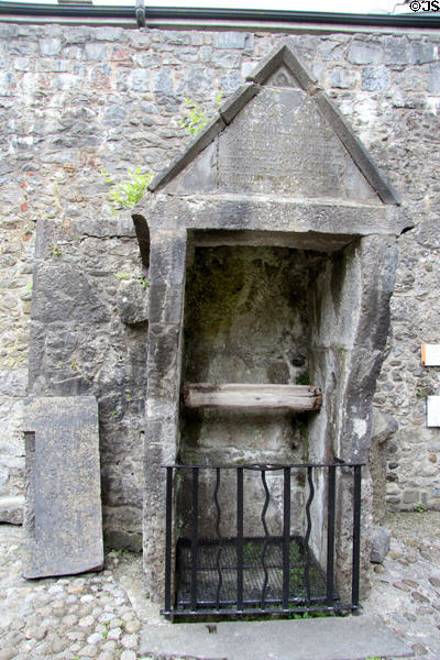 Well (1604) at Rothe House. Kilkenny, Ireland.