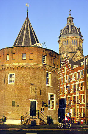 Henry Hudson sailed from Schreierstoren in 1609 & discovered the Hudson River in New York. Amsterdam, Netherlands.
