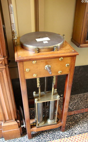 Double air-pump (c1850) at Teylers Museum. Haarlem, Netherlands.