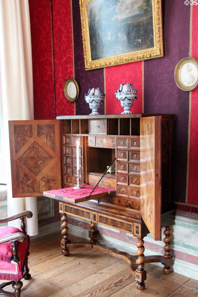 Secretary desk with spool legs, many cubbyholes & pull down writing surface in King Willem's former apartments. Het Loo, Netherlands.