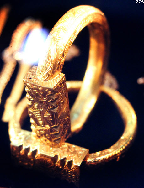 Gilded wedding anklet in shop. Sousse, Tunisia.