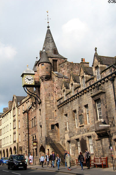 Canongate Tollbooth (1591) served as council chamber & civic center for Canongate burgh until 1856. Edinburgh, Scotland.