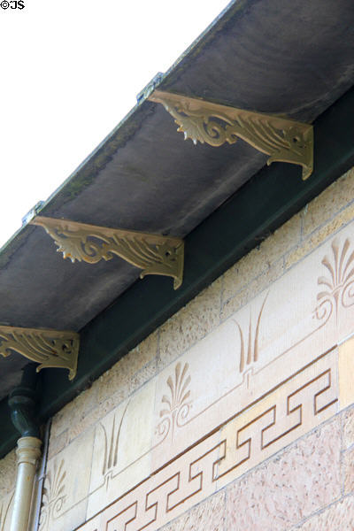 Greek themes along eves of Holmwood. Glasgow, Scotland.