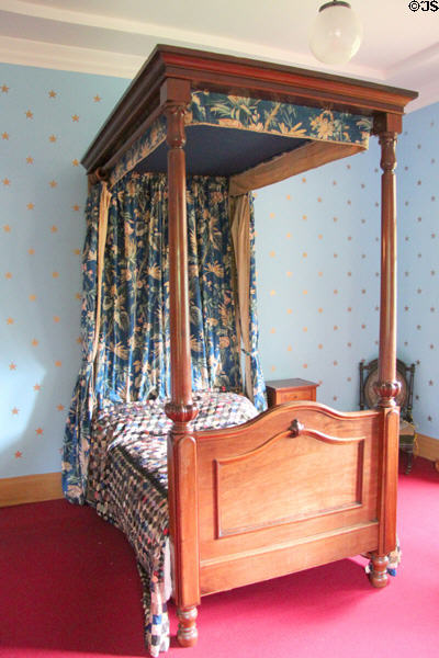 Bedroom four poster at Holmwood. Glasgow, Scotland.