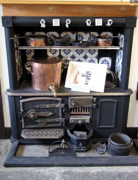 Kitchen range at Holmwood. Glasgow, Scotland.
