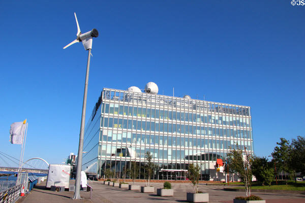 BBC Scotland (2001) at Pacific Quay. Glasgow, Scotland. Architect: David Chipperfield.