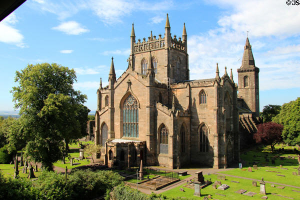New Abbey church (1821) on chancel site of Dunfermline Abbey. Dunfermline, Scotland. Style: Gothic Revival. Architect: William Burn.
