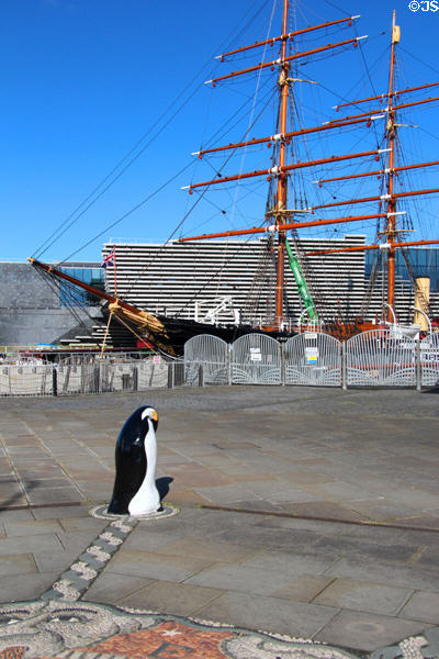 Penguin statue before RRS Discovery. Dundee, Scotland.