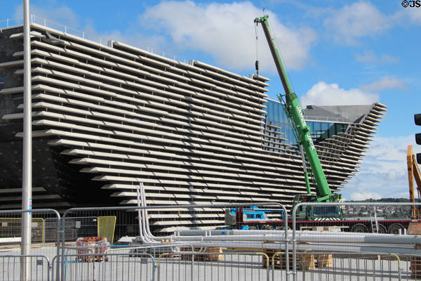 V&A Museum of Design (2018). Dundee, Scotland. Architect: Kengo Kuma.