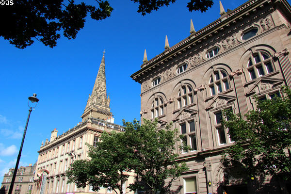 St Paul's Episcopal Cathedral spire & Royal Bank of Scotland along High St. Dundee, Scotland.