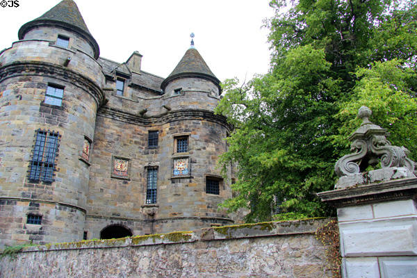 Gatehouse towers with crosshouse (c1500-12) entrance of Falkland Palace. Falkland, Scotland.