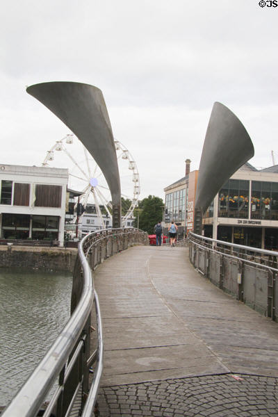 Pero's bridge with a pair of horn-shaped sculptures which act as a counterweights for the lifting section. Bristol, England.