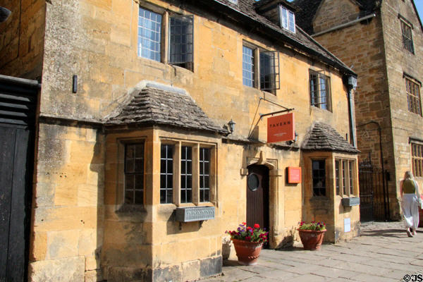 James Martin at Lygon Tavern. Broadway, England.
