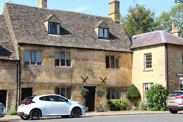 Cotswold stone residence with slate roof. Chipping Campden, England.