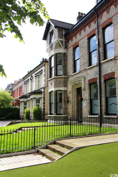 Queen's Quarter neighborhood streetscape. Belfast, Northern Ireland.