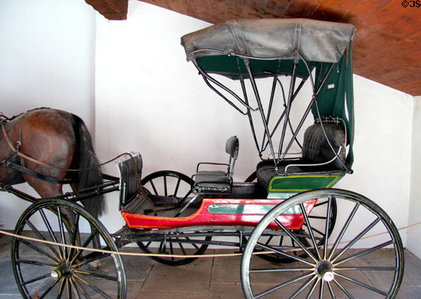 Horse-drawn buggy at Ulster American Folk Park. Omagh, Northern Ireland.