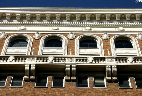 Upper story detail of Luhrs Building. Phoenix, AZ.