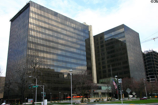 Plaza Five Fifty Five (1970) (16 floors) (555 Capitol Mal.). Sacramento, CA.