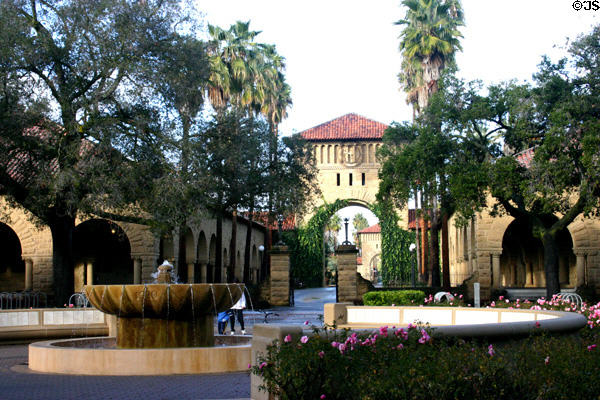 Fountain & Main Quad buildings at Stanford University. Palo Alto, CA.