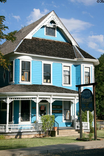 C.J. Fry House (1899) (216 3rd St.). Yreka, CA.