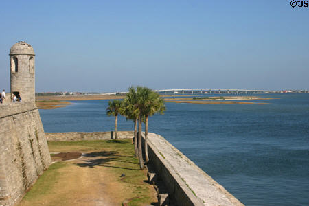 Castillo de San Marcos + Francis & Mary Usina Bridge. St Augustine, FL.