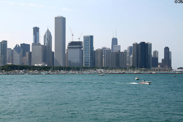 Skyline of Chicago north from Museum Campus. Chicago, IL.