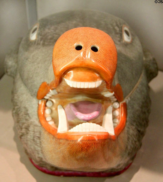 Chinese porcelain boar's-head tureen (c1765) at Peabody Essex Museum. Salem, MA.