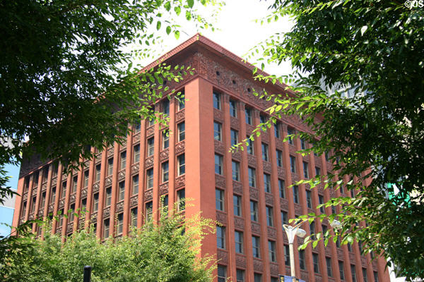 Ellis Wainwright Building (1891) (101 N 7th St.). St Louis, MO. Architect: Louis H. Sullivan & Dankmar Adler. On National Register.
