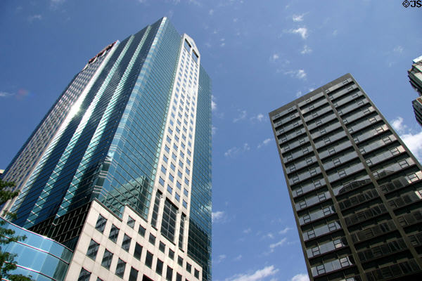 Town Pavilion & WallStreet Tower (11th & Walnut Sts.). Kansas City, MO.