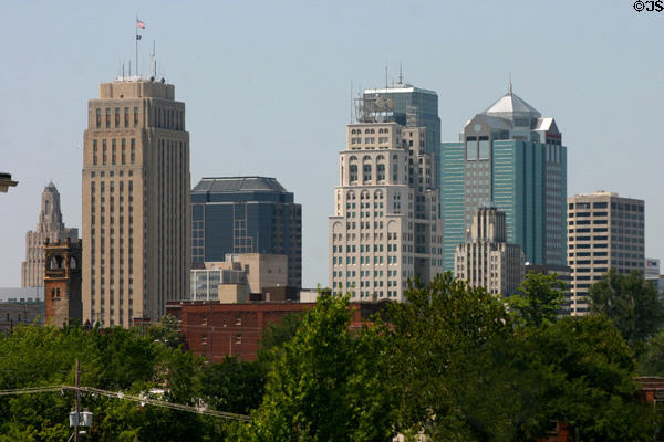 Kansas City skyline from northeast of downtown. Kansas City, MO.