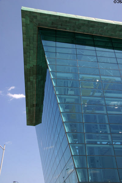 Corner facade of Kansas City Star Press Pavilion. Kansas City, MO.