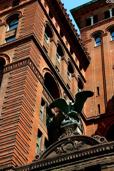 Details of 20 West 9th St. Building. Kansas City, MO.