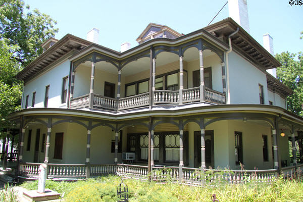 Italianate design of Lewis-Bingham-Waggoner house. Independence, MO.