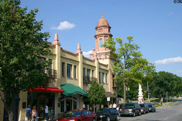 Spanish-style architecture along Ward Pkwy. at Country Club Plaza shopping area. Kansas City, MO.