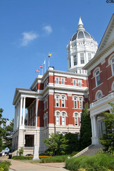 Jesse Hall (1895) on quad of University of Missouri. Columbia, MO.