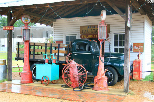 Early gas station moved to Mississippi Agriculture & Forestry Museum ...