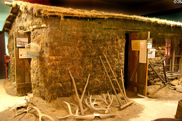 Prairie sod hut at Aurora Plainsman Museum. Aurora, NE.