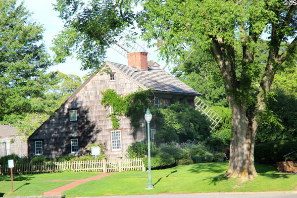 Street view of Salt Box style Home Sweet Home Museum. East Hampton, NY.