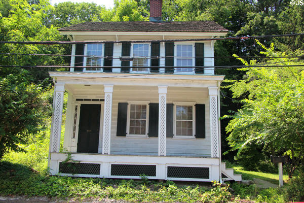 Mott-Gallagher House (106 Main St.). Roslyn, NY.