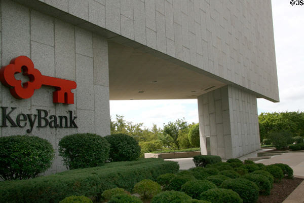 Overhanging section of Key Bank [aka Three SeaGate]. Toledo, OH.
