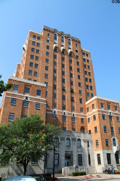 Canal Square building (1930) (1 Canal Square Plaza) formerly YMCA building. Akron, OH. Style: Art Deco. On National Register.