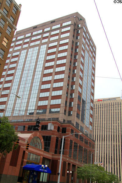 One Dayton Centre (aka Dayton Arcade Centre) (1989) (20 floors). Dayton, OH. Architect: Sherman Carter Barnhart.