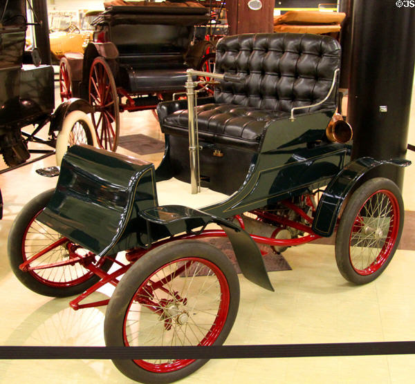 Pierce Motorette Knockabout (1902) from Buffalo, NY at Crawford Auto Aviation Museum of Cleveland History Center. Cleveland, OH.