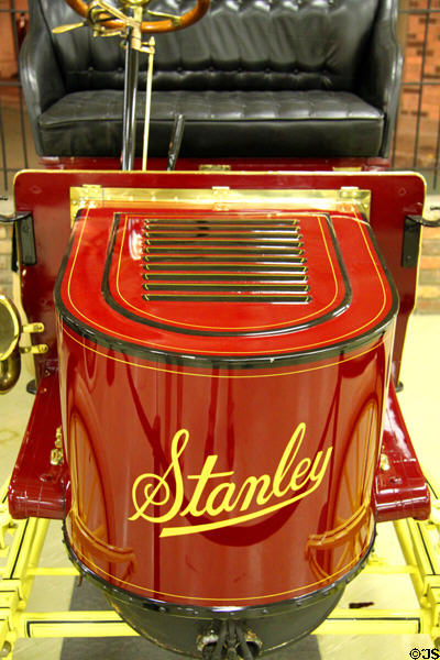 Front end detail of Stanley Steamer Model E Gentlemen's Speedy Roadster (1905) from Newton, MA at Crawford Auto Aviation Museum of Cleveland History Center. Cleveland, OH.