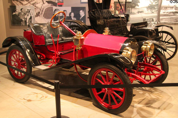 Hupmobile Model 20 Runabout (1909) from Detroit, MI at Crawford Auto Aviation Museum of Cleveland History Center. Cleveland, OH.