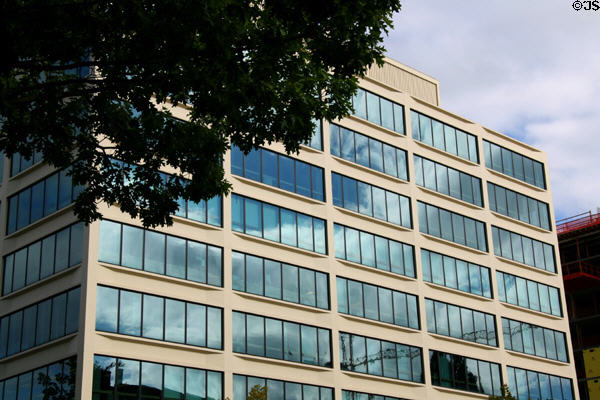 Office building (1968) (10 floors) (1600 SW 4th Ave.). Portland, OR.